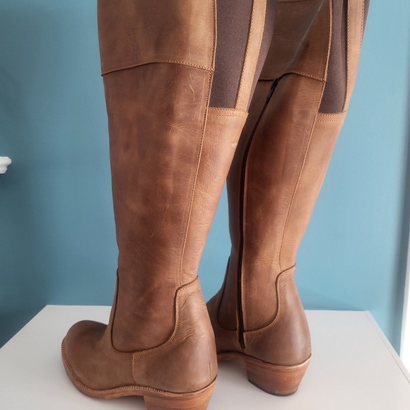 Women's tall boots size 10- Brown leather - Picture 2 of 3
